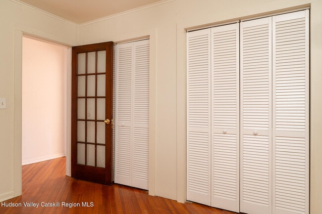 430 Warren St in Hudson, NY - Building Photo - Building Photo