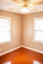 8907 E 73rd St in Raytown, MO - Building Photo - Building Photo