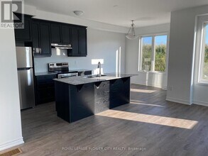 210 Histand Trl in Kitchener, ON - Building Photo - Building Photo