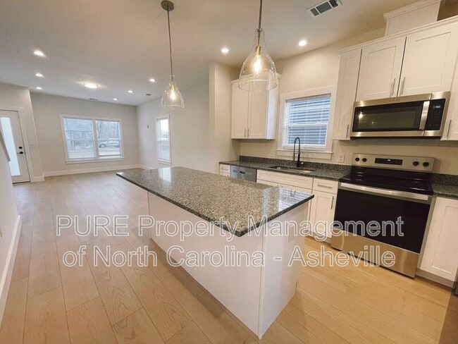 1191 Bleachery Blvd in Asheville, NC - Building Photo - Building Photo