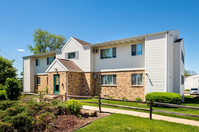 Ridgeview Heights Apartments in Madison, WI - Foto de edificio - Building Photo