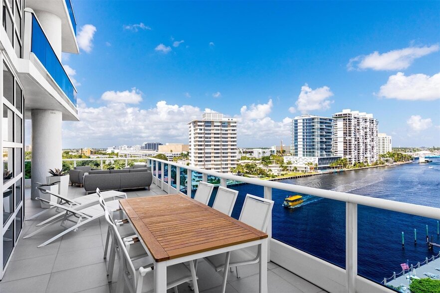 715 Bayshore Dr, Unit 802 in Fort Lauderdale, FL - Building Photo