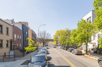 42 Rochester Ave in Brooklyn, NY - Foto de edificio - Building Photo