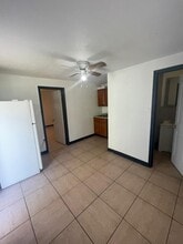 17011 NW 33rd Ct in Miami Gardens, FL - Foto de edificio - Building Photo