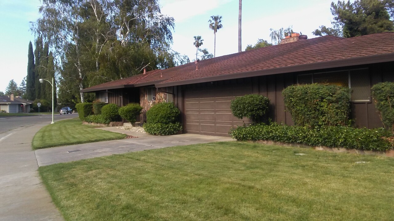 6576 Harmon Dr, Unit Condo in Sacramento, CA - Foto de edificio