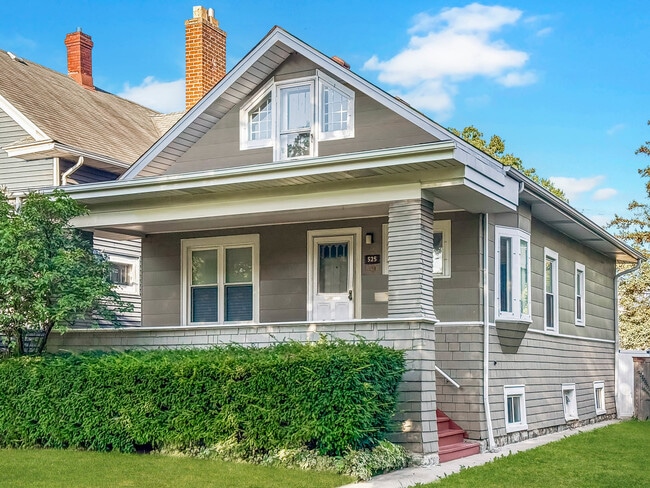 property at 525 N Taylor Ave