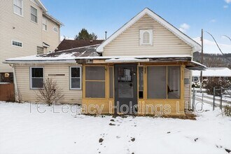 218 George St in Lumberport, WV - Building Photo - Building Photo