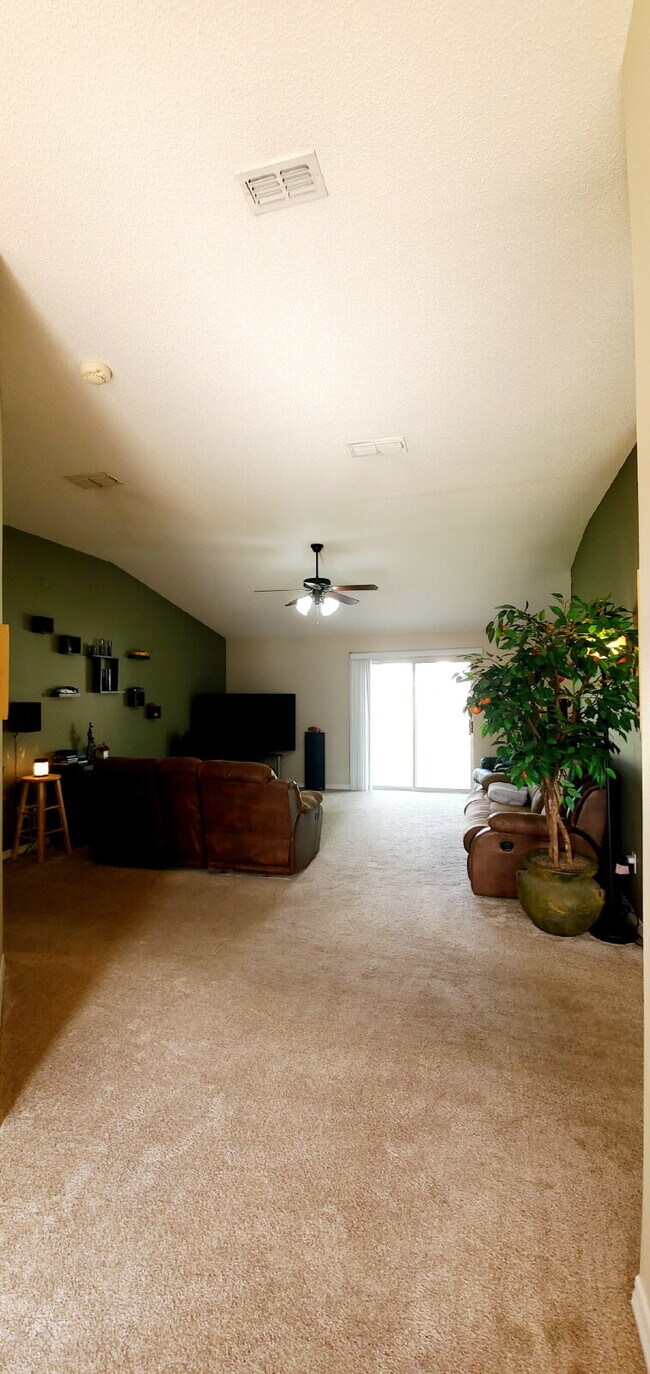6747 Lauren Trace Ct in Milton, FL - Building Photo - Building Photo