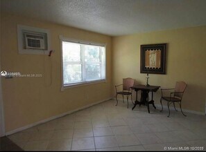 332 SW 15th St in Dania Beach, FL - Building Photo - Building Photo