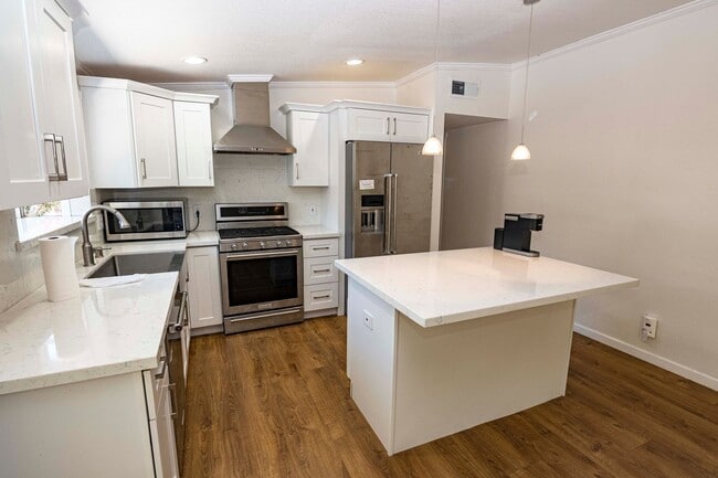 1105 Orchid Dr in Sunnyvale, CA - Building Photo - Building Photo