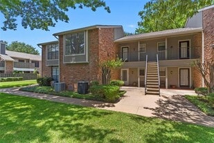 2720 Copper Creek Dr