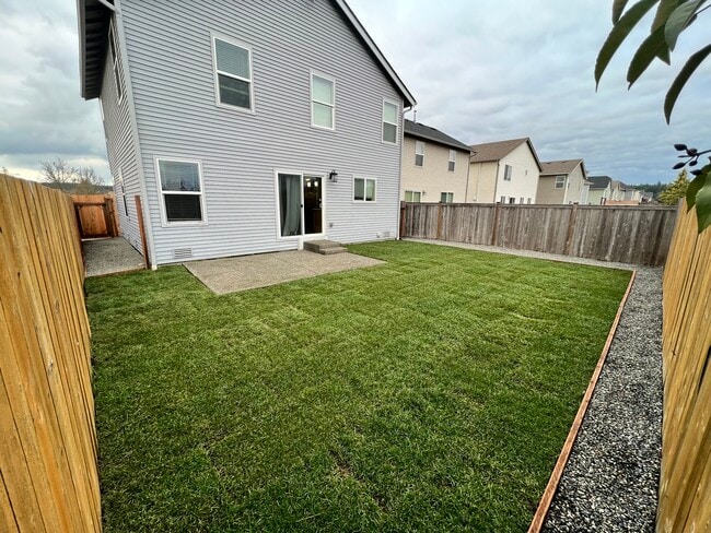 9998 Terra Glenn Street Southeast in Yelm, WA - Building Photo - Building Photo