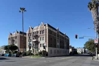 Cornell Apartments in Los Angeles, CA - Building Photo - Building Photo