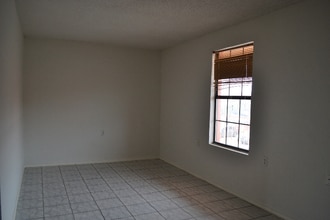 3602 Guerrero St in Laredo, TX - Building Photo - Building Photo