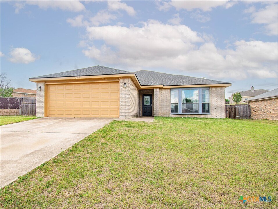 2001 Matt Dr in Copperas Cove, TX - Building Photo