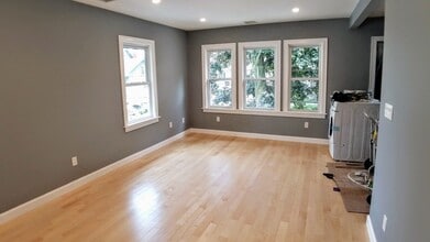 33 Thornton St in Boston, MA - Building Photo - Building Photo
