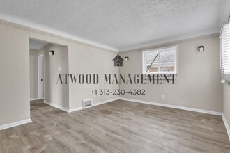 This beautifully updated 3-bedroom, 1-bath single-family home is ready for move-in! in Detroit, MI - Building Photo - Building Photo