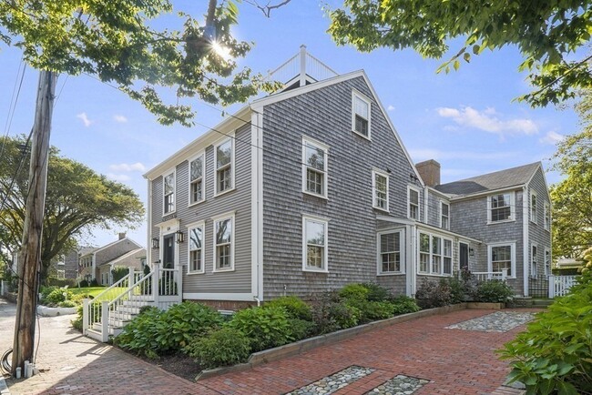 134 Main St in Nantucket, MA - Building Photo - Building Photo