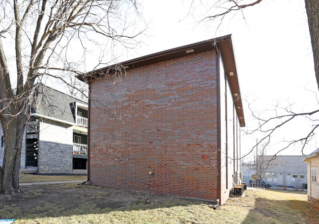 2419 J Street in Lincoln, NE - Building Photo - Building Photo