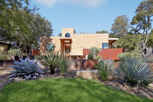 8635 San Leandro Dr in Dallas, TX - Building Photo