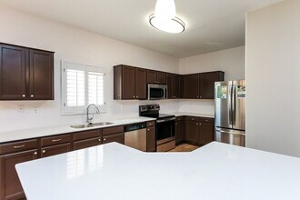 11231 E Covina Cir in Mesa, AZ - Building Photo - Building Photo