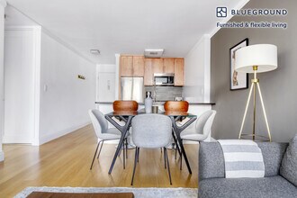 201 East 86th St in New York, NY - Building Photo - Building Photo
