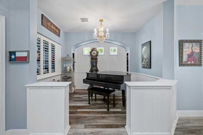 property at 18 Cloud Bank Pl