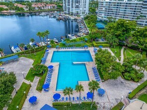 600 Three Islands Blvd, Unit 308 in Hallandale Beach, FL - Building Photo - Building Photo