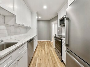 161 Cross Slope Ct in Englishtown, NJ - Building Photo - Building Photo