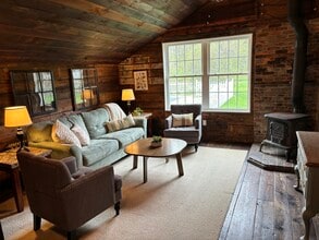 21 Shawmut St, Unit A in Concord, NH - Building Photo - Building Photo