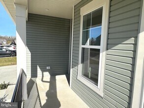 2328 Hawkshill Dr in Jeffersonton, VA - Building Photo - Building Photo