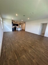 402 Barton Creek Ln in Hutto, TX - Building Photo - Building Photo