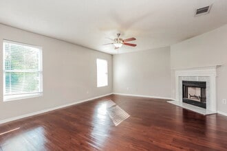 5057 Smith Springs Pkwy in Nashville, TN - Building Photo - Building Photo