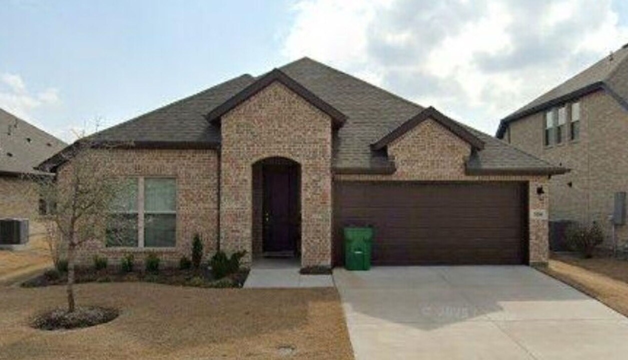 580 Bradley Dr in Rockwall, TX - Foto de edificio