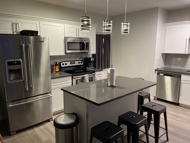 property at 104 Nottingham Ln
