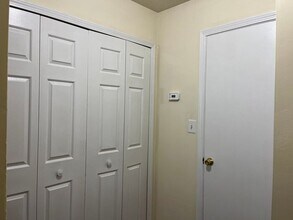 9811 Michael Edward Dr in Louisville, KY - Building Photo - Building Photo