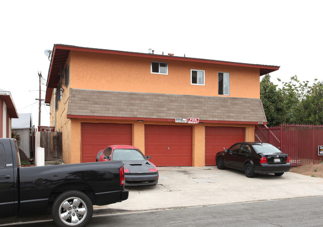 3712-3714 Hemlock St in San Diego, CA - Building Photo - Building Photo