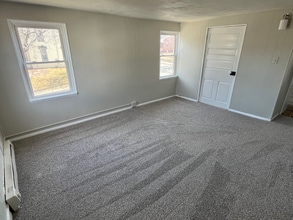 445 Main St, Unit B in Akron, PA - Building Photo - Building Photo