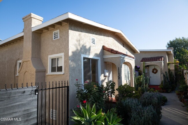 property at 1132 Mariposa Ave