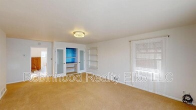 454 Cedar St in Elko, NV - Building Photo - Building Photo