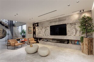 5106 Lindley Ave in Los Angeles, CA - Building Photo