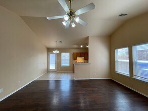 1913 Leeds Ln in Norman, OK - Building Photo - Building Photo
