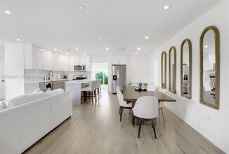 18361 NE 20th Pl in North Miami Beach, FL - Building Photo - Building Photo