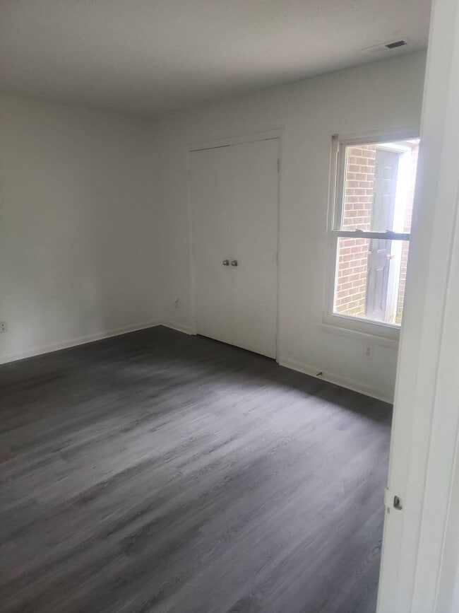 property at 3119 Woodpecker Ct