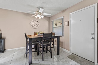 29 Lake Vista Trail in Port St. Lucie, FL - Building Photo - Building Photo