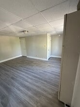 910 Downer Ave in Utica, NY - Building Photo - Building Photo