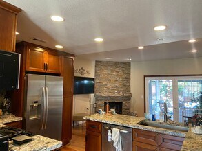 810 Summerhill Ct in Encinitas, CA - Building Photo - Building Photo