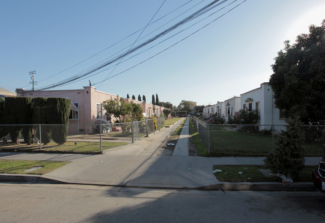 5930 Carmelita Ave in Huntington Park, CA - Building Photo