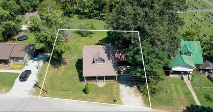 408 W High St in Manchester, TN - Building Photo - Building Photo