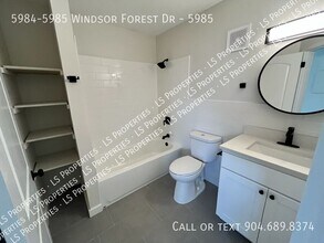 5984-5985 Windsor Forest Dr in Jacksonville, FL - Building Photo - Building Photo